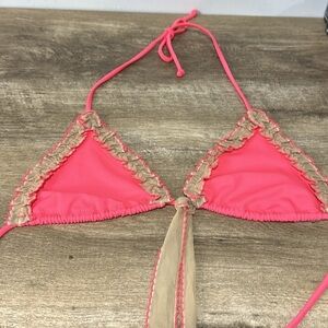 ❄️ Victoria’s Secret bikini top pink size medium